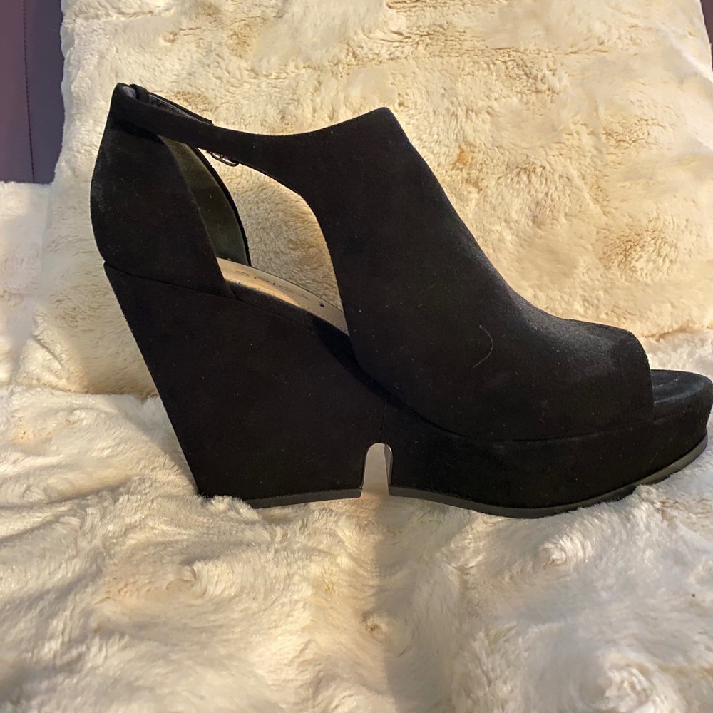 Via Spiga Black Suede Platform Wedge shoes